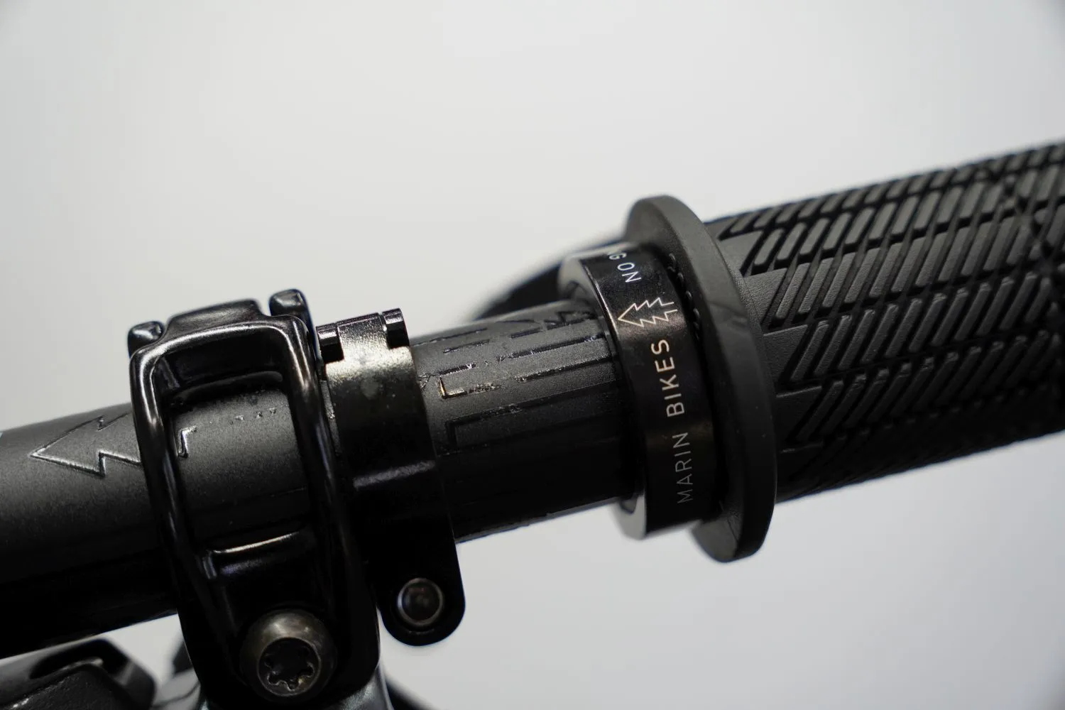 Ex Demo - Marin Alpine Trail XR AXS - Mountain Bike M2