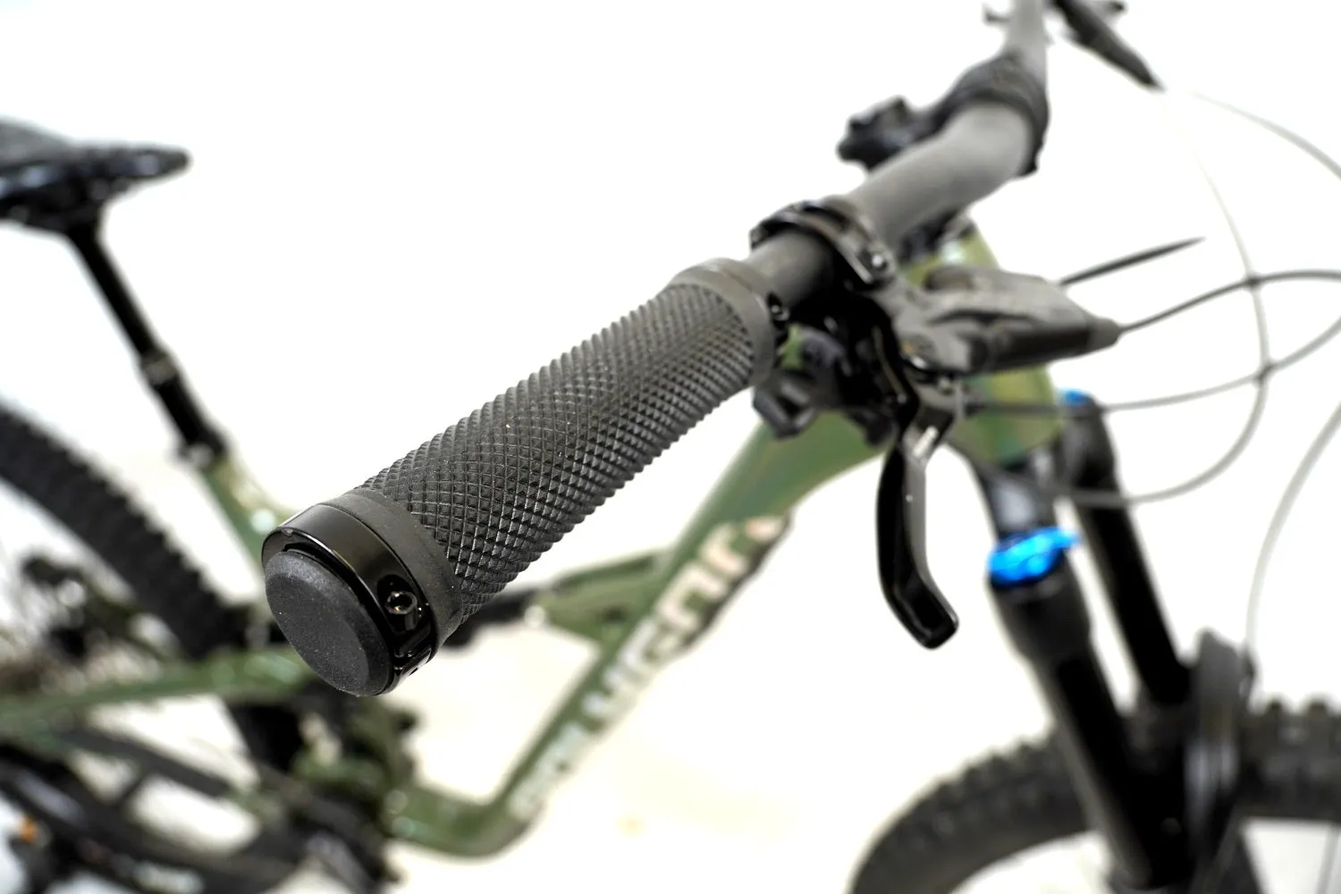 Ex Demo - Polygon Collosus N9 - Mountain Bike L5