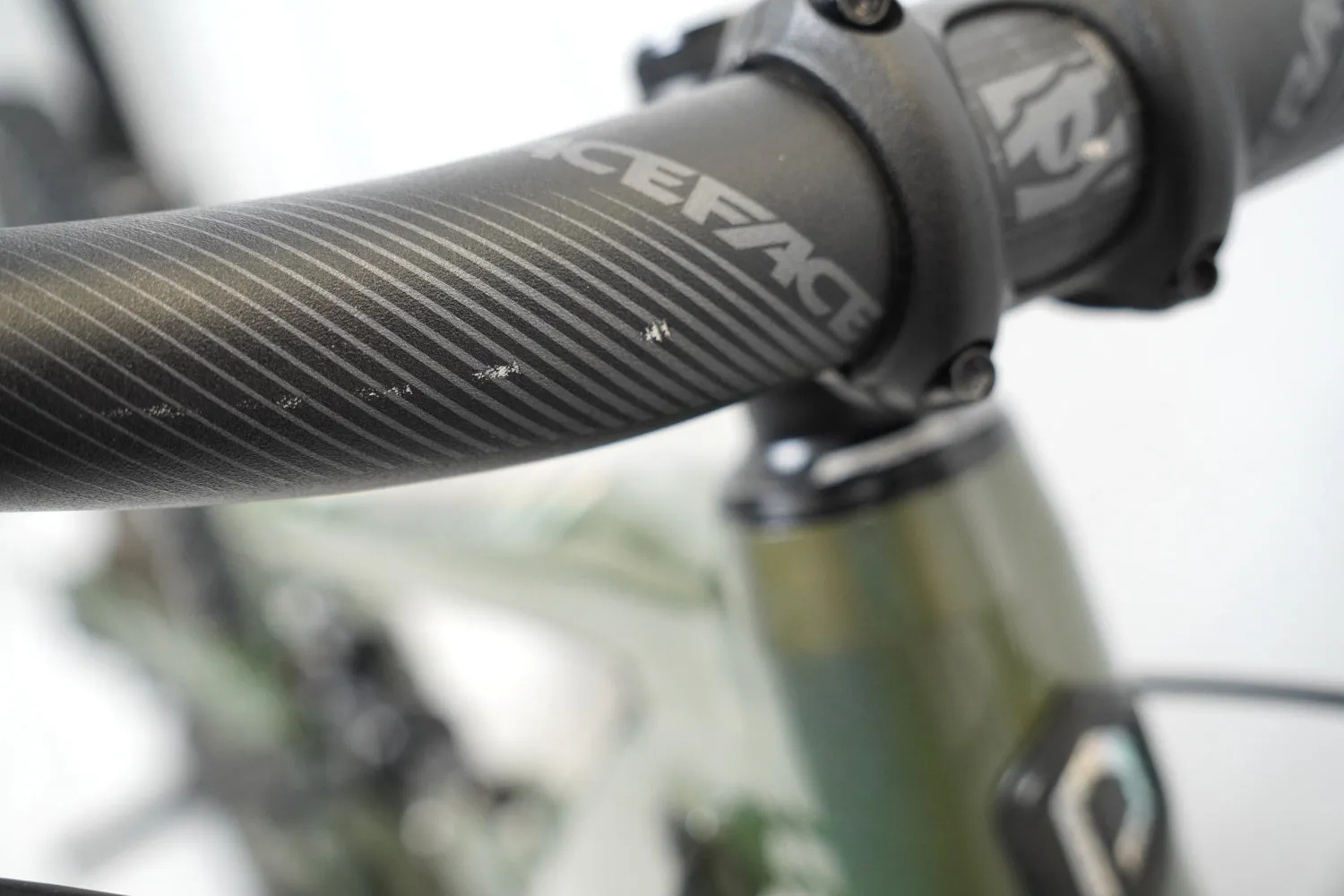Ex Demo - Polygon Collosus N9 - Mountain Bike L5