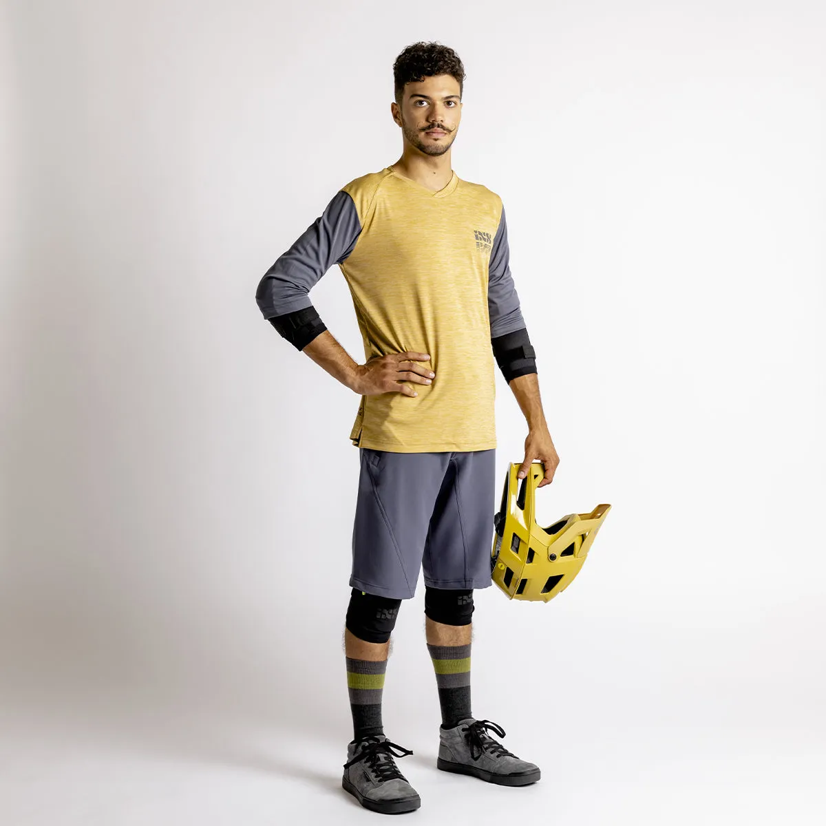 iXS Carve Evo Shorts