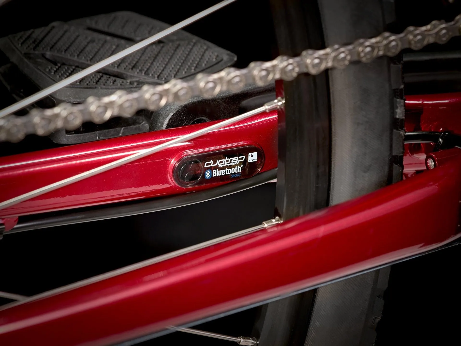 Trek Verve 2 Disc Hybrid (Rage Red)